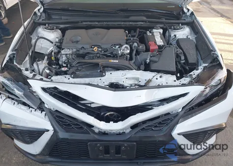 2024 Toyota Camry Se z USA, uszkodzony, nr VIN 4T1G11AK4RU241918